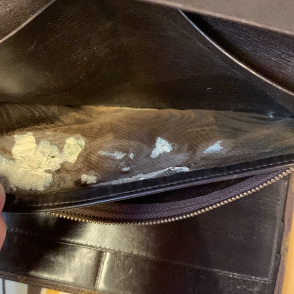 LOUIS VUITTON Vintage Passport Wallet 70’s - Picture 9 of 17